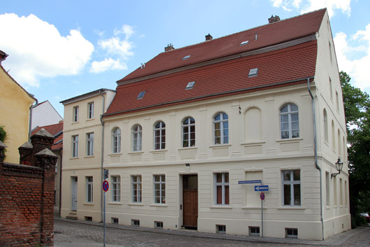 Straßenfassade des Wassertorpalais
